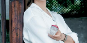 阿雅亮相燕之屋官方直播间，分享“自在”滋养学