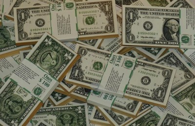 2026年现货黄金大盘点：香港五大口碑交易平台，选对赛道不靠运气