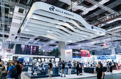 展会现场 | 思灵机器人（Agile Robots）亮相第二十五届工博会，等您聊技术，对方案！