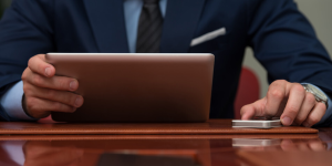 筑牢安全防线，平安寿险APP技术拦截诈骗守护客户资金安全