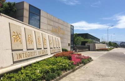 金盾股份董事长(金盾股份董事长坠楼原因)
